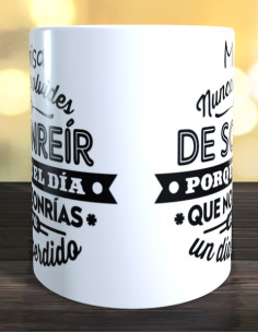 Taza nunca te olvides de sonreir 2