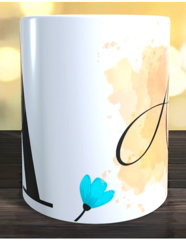 Taza con inicial y nombre