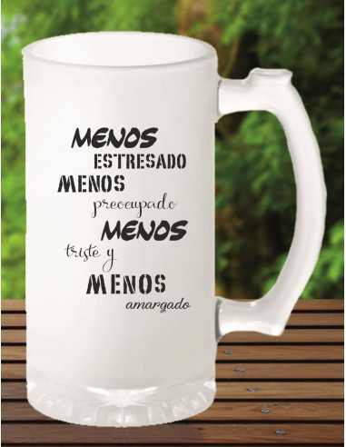 Jarra quien bebe cerveza vive menos